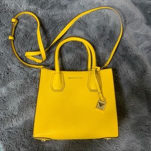 Authentic MICHAEL KORS sunflower Mercer crossbody